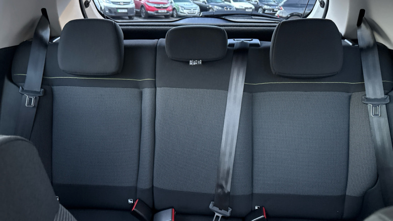 Citroen C3 1.2 PureTech 110 Plus 5dr EAT6 Petrol Hatchback